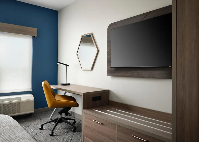 Holiday Inn Express & Suites Lima By Ihg