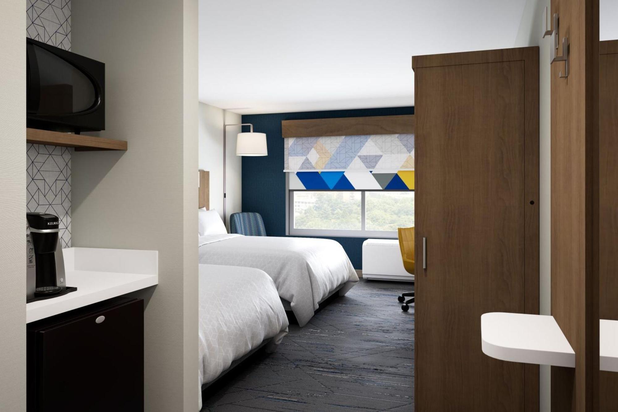 Express & By Ihg Hotel Lima