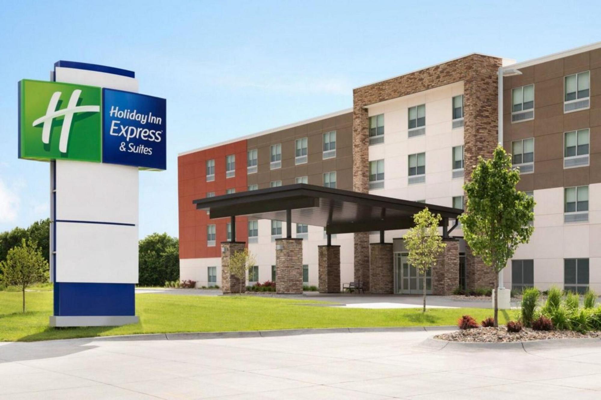 Hotel Express & By Ihg
